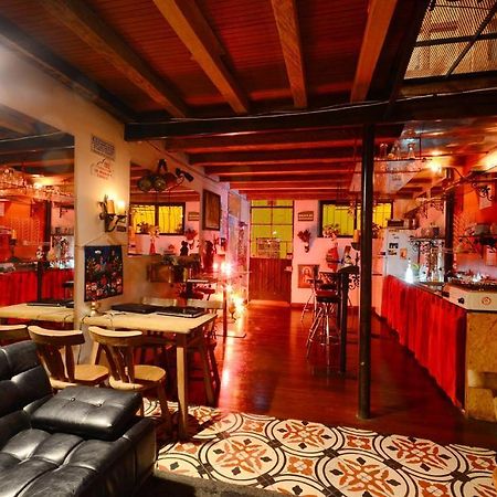 Bed&Breakfast Chorro De Quevedo Богота Екстериор снимка