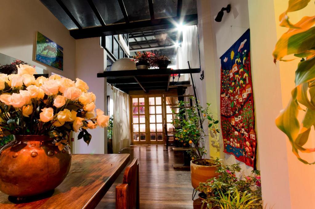 Bed&Breakfast Chorro De Quevedo Богота Екстериор снимка