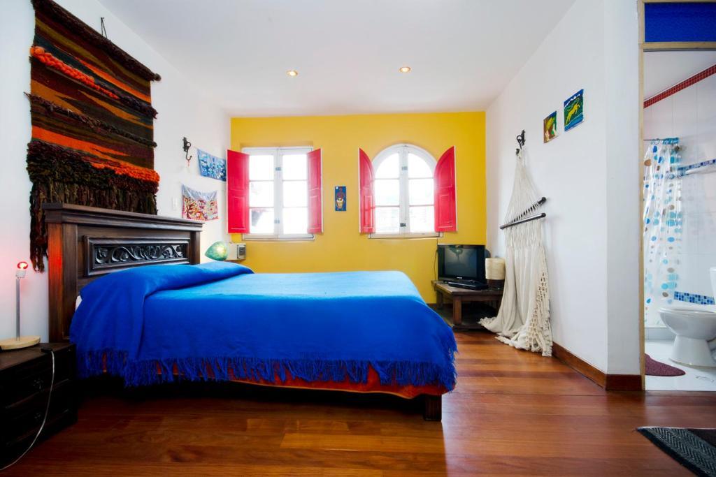 Bed&Breakfast Chorro De Quevedo Богота Стая снимка