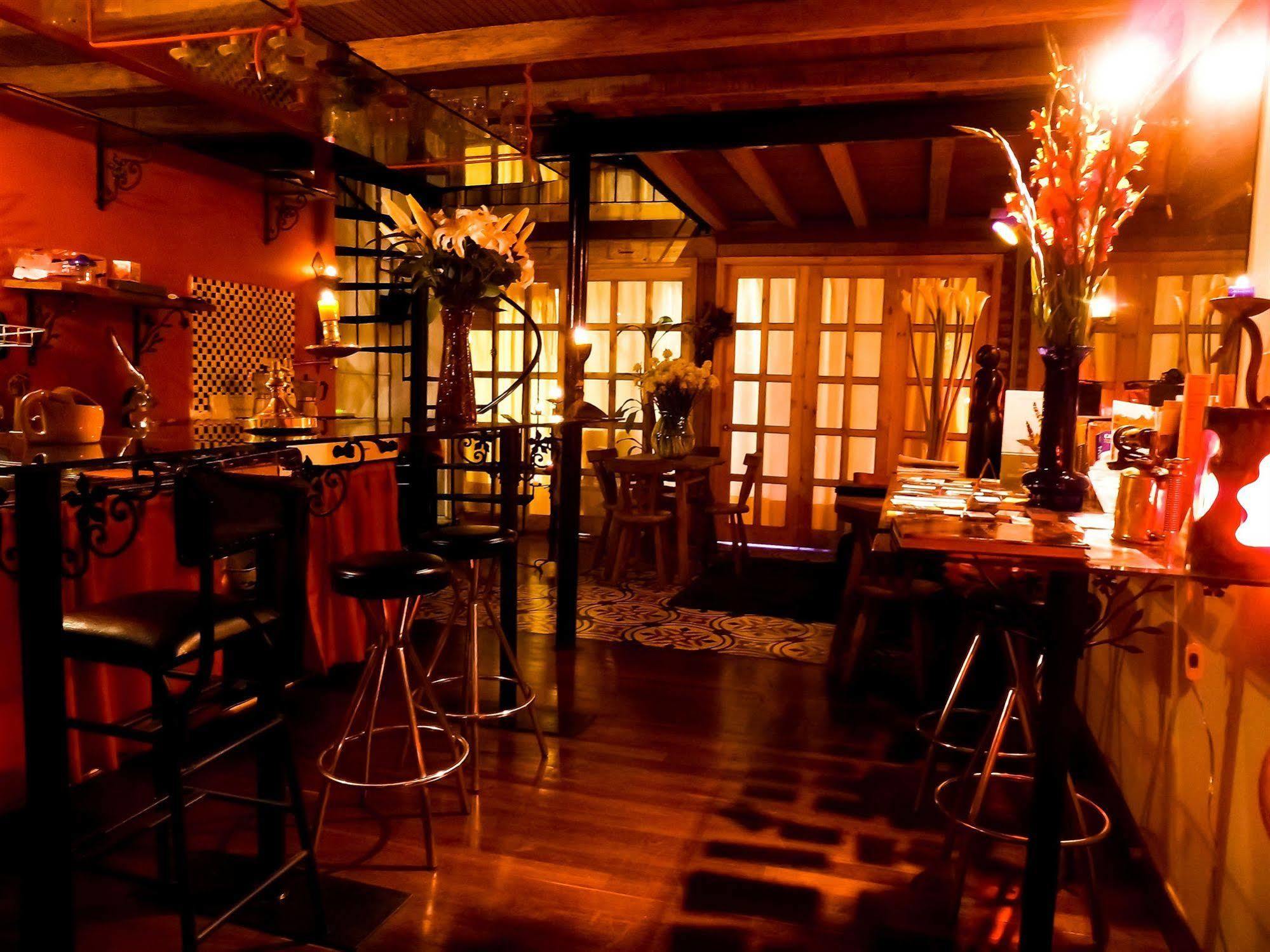 Bed&Breakfast Chorro De Quevedo Богота Екстериор снимка